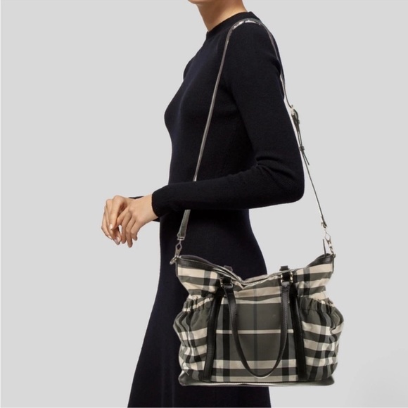 Burberry✨Luxury Nova Diaper or Tote Bag - Picture 1 of 16